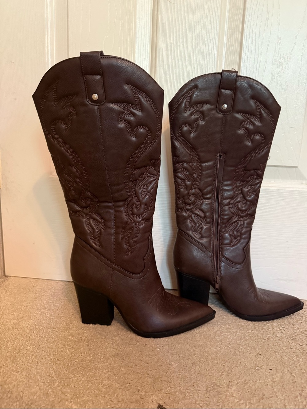 Forever 21 Dark Brown Western Embroidered Mid-Calf Heeled Boots